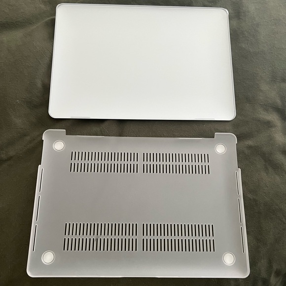 BURGA - Mint Gelato Macbook Case - Picture 2 of 4